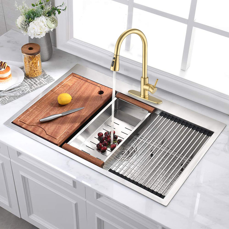 WESTINUS Pull Down Kitchen Faucet, Brushed Gold