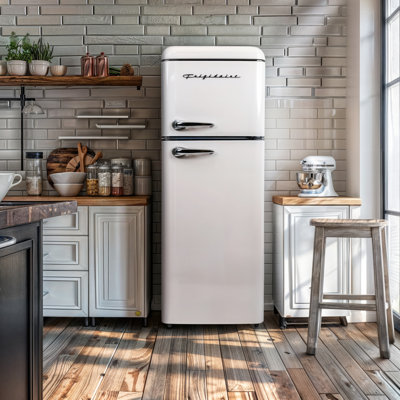 7.5 Cu. Ft. Capacity Retro Fridge Freezer Combo, Upright Fridge Freezer Combo, Apartment Size -  Frigidaire, EFR756-CREAM