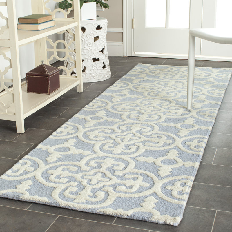 Tapis bleu clair / ivoire en laine touffeté à la main Ame, Tapis de couloir 2 pi 6 po x 8 pi