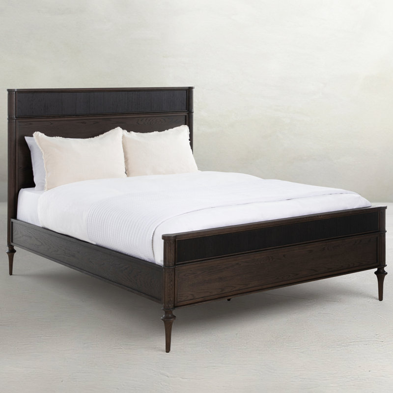 Andrea Bed, Queen