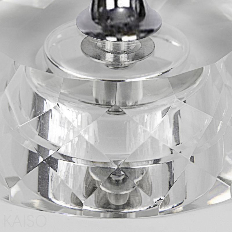 Lampe de table en cristal K9 avec abat-jour en lin blanc cassé et accents en nickel poli de Grandview Gallery