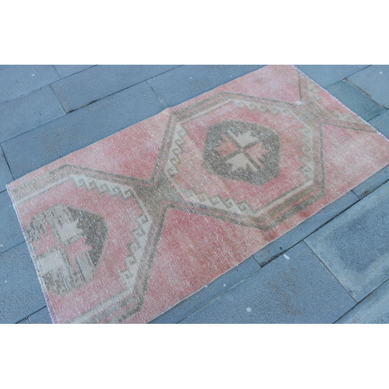 Tapis turc rose antique antique: tapis de luxe en laine rétro pour les salons élégants