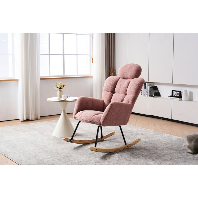 Chaise rembourrée avec accoudoirs en tissu rose, Rose