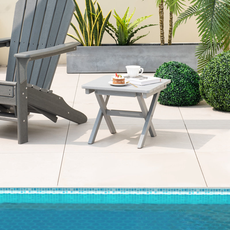 Table d'appoint pliable Ebern Designs Hdpe Adirondack, gris
