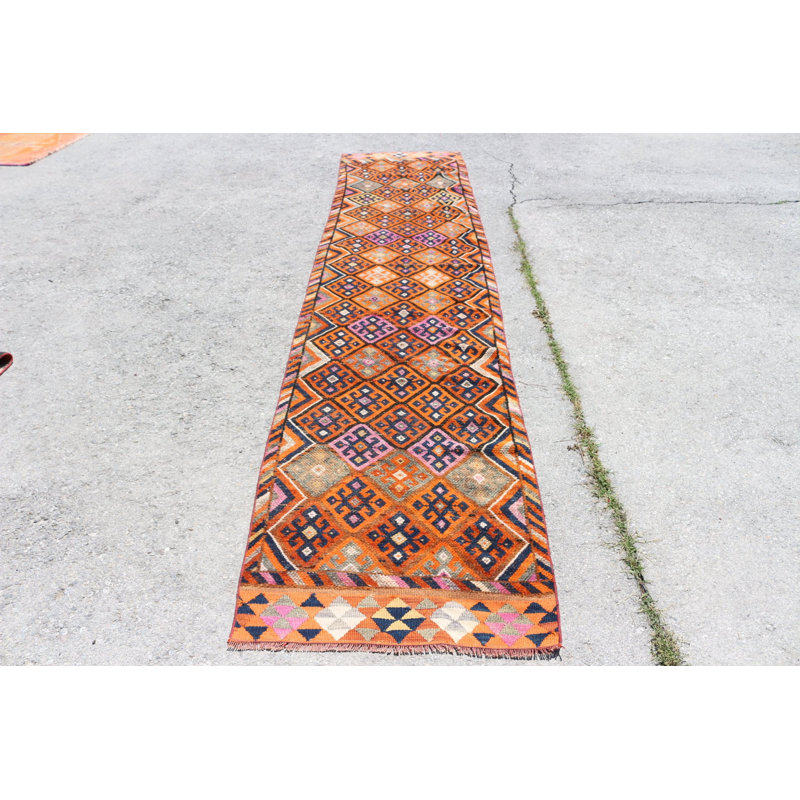 Tapis de style kilim turc rétro tissé à la main avec un motif bohémien et tribal pour décorer un couloir