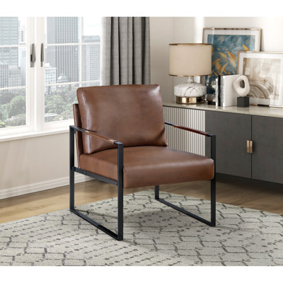 Chaise avec accoudoirs en similicuir brun avec structure en métal pour salon