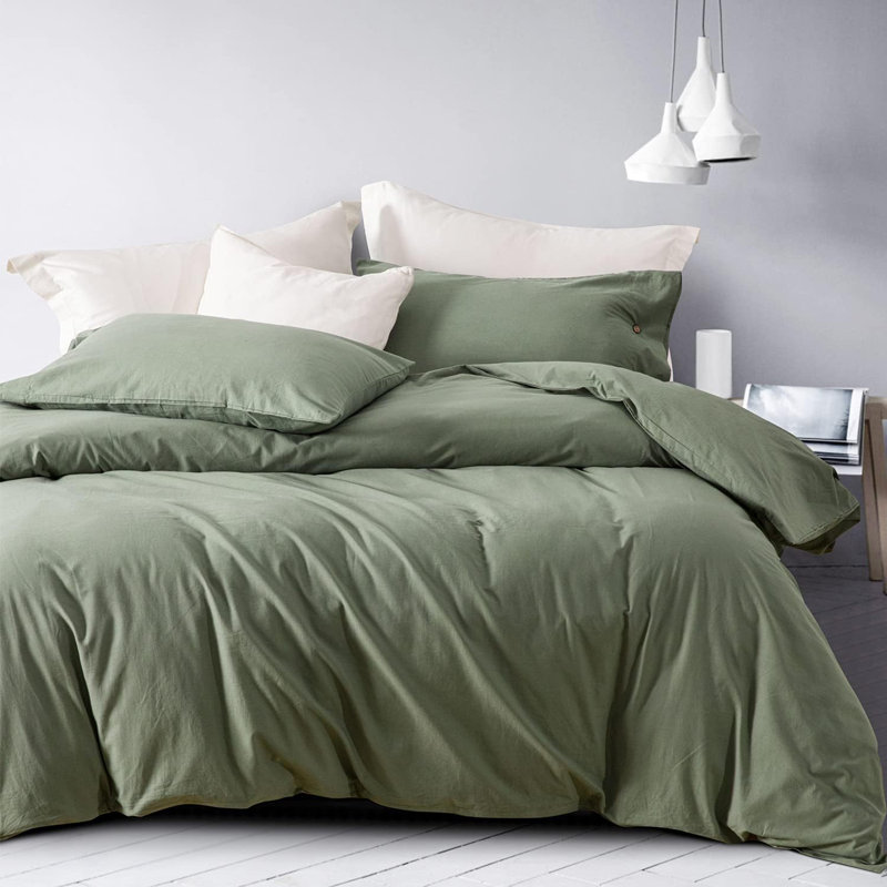 Sateen Duvet Cover, Green, Queen Duvet Cover + 2 Standard Shams