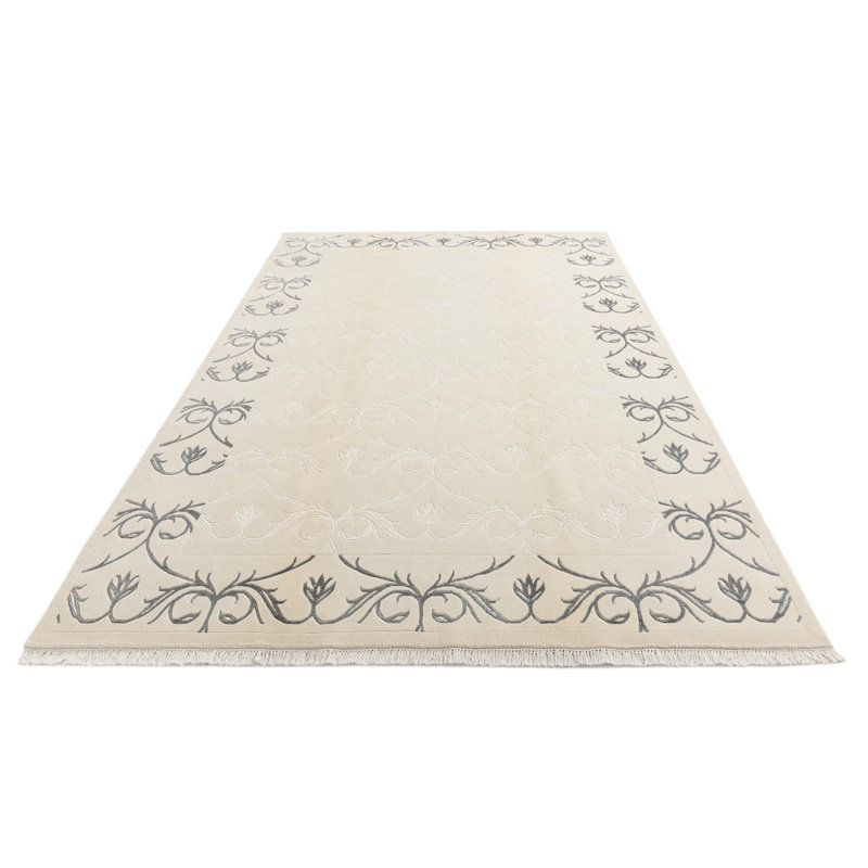 Howard Light Beige Rug