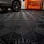 Carreaux de sol de garage robustes et emboîtables - Tapis en plastique antidérapant pour un drainage et une protection supérieurs (25 pièces)-124962410