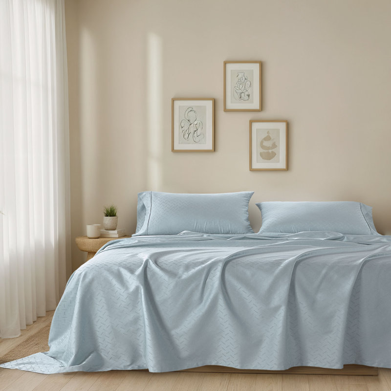 300 Thread Count 100% Cotton Sheet Set in Sateen Weave | Solid and Jacquard, Full Sheet Set with 2 Pillowcases, White Solid