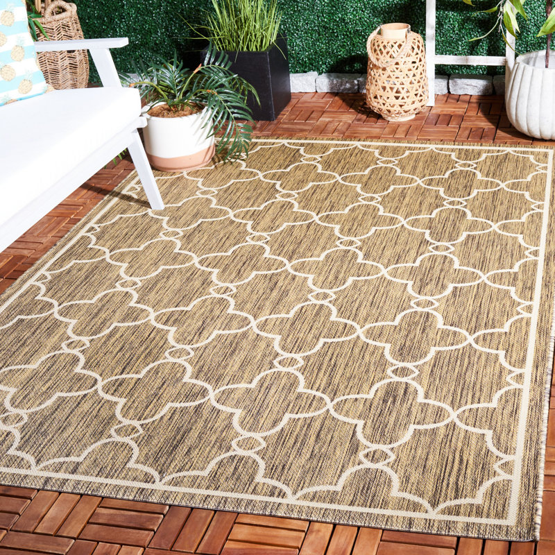 Tapis d'intérieur / extérieur à motif géométrique Courtyard Performance, Rectangle 5 pi 3 po x 7 pi 6 po