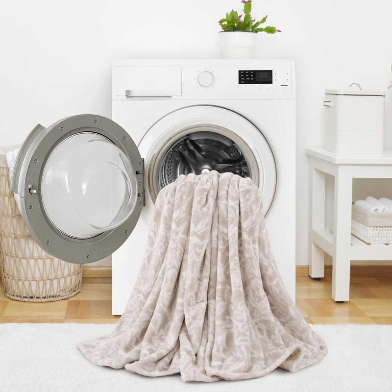 Machine Woven Heated Throw Blanket