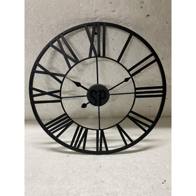 Aaliegha Metal Wall Clock