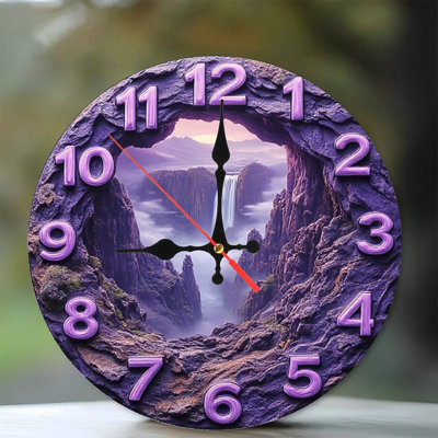 Horloge murale mauve en cascade