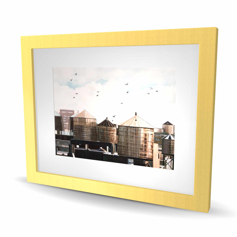 «Water Towers» - reproduction encadrée contemporaine avec passe-partout | Décoration intérieure, H 16 po x l 20 po, Doré