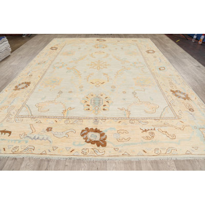 Tapis décoratif en laine de conception unique Ivoire 8 pi 11 po x 11 pi 9 po noué à la main New Age Khotan