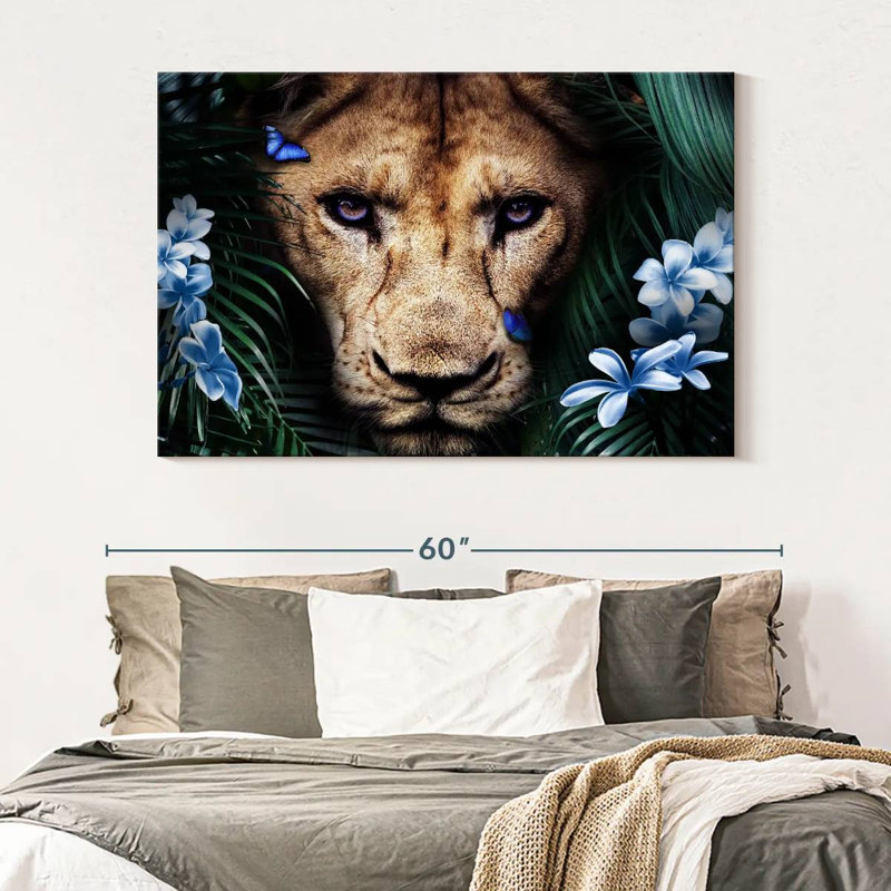 Tropical Lioness, 34" H x 51" W