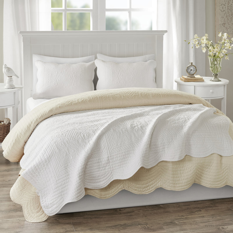 White Oversized Quilted Throw with Scalloped Edges