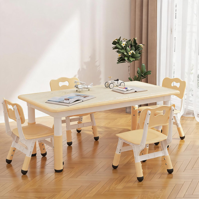 Ensemble de table et 4 chaises pour enfants, hauteur réglable, pour les enfants de 2 à 10 ans. Plateau de bureau de style graffiti, pieds antidérapants. Parfait pour la garderie, l'école ou la maison. Beige.