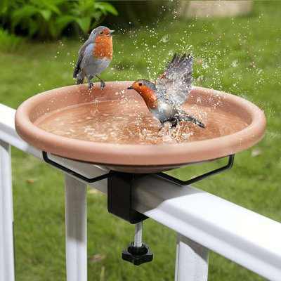 Tomato Cage Bird Bath: Creative DIY Ideas to Beautify Your Garden