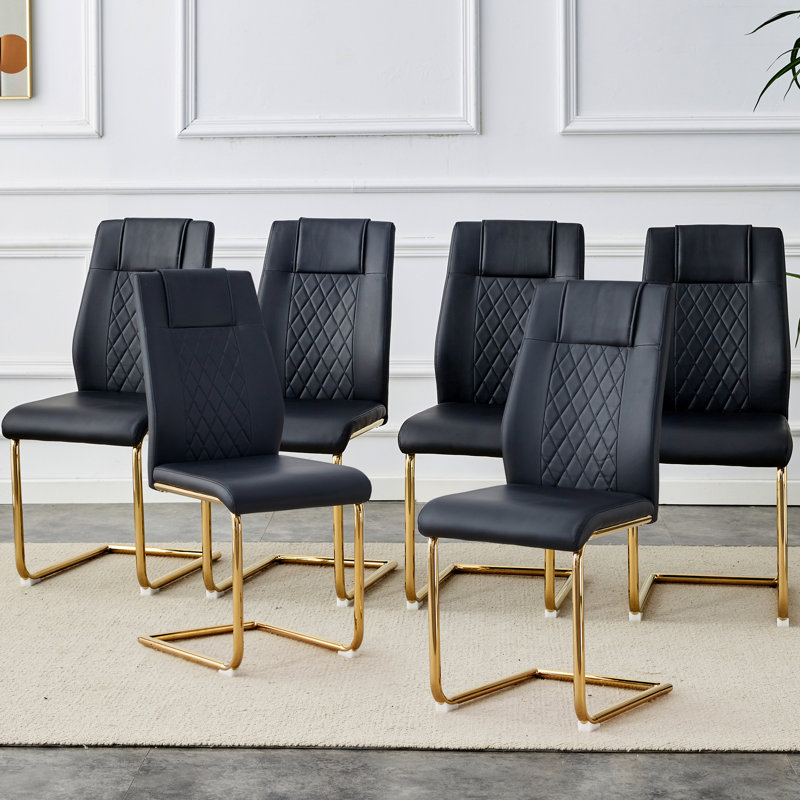 De 6 chaises de salle à manger, sièges rembourrés en similicuir, pieds en métal doré rembourrés, pour des endroits variés, et chaises à la mode, rembourrage en polyuréthane noir, revêtement, différentes pièces, confortable