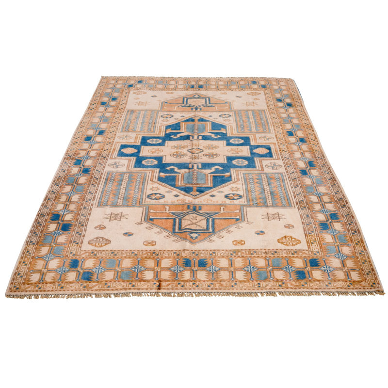 Tapis tribal unique en son genre