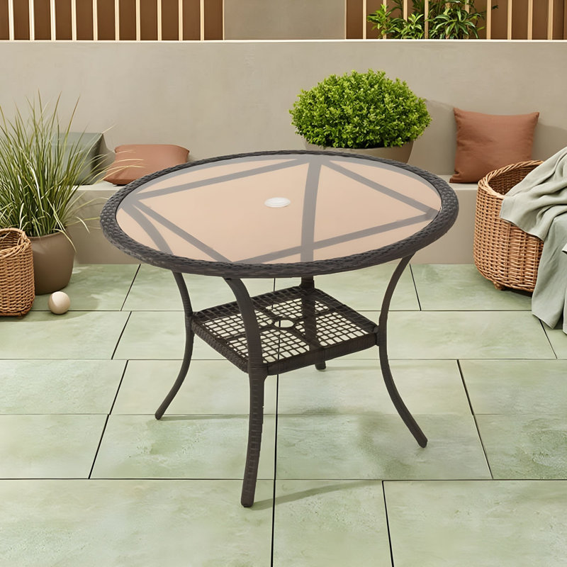 Table à manger avec dessus en verre