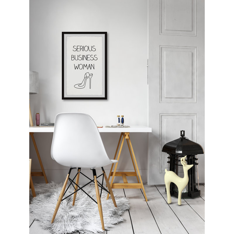« Serious business woman », art textuel sur papier encadrée, H 18 po x l 12 po x P 1,5 po