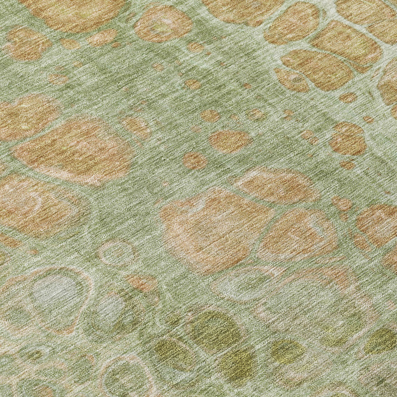 Machine Washable Indoor/Outdoor Xhevrie Aloe Rug, Round 8'