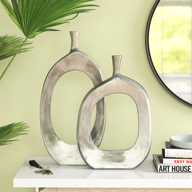 Ensemble de 2 vases de plancher en métal