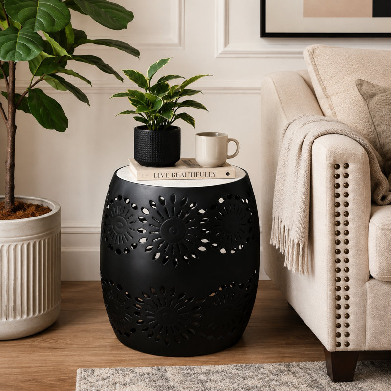 Table d'appoint Decor avec plateau en marbre blanc et structure en métal noir | Table de bout décorative pour le salon | P 12 po x l 12 po x H 16 po