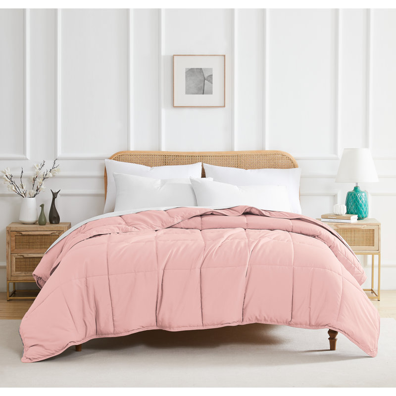 Édredon surdimensionné en duvet synthétique facile d'entretien avec bordure passepoilée et boucles aux coins Vilano Springs®