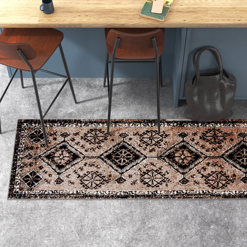 Tapis brun / noir Jaclyn Southwestern, Tapis de couloir 2 pi 3 po x 8 pi