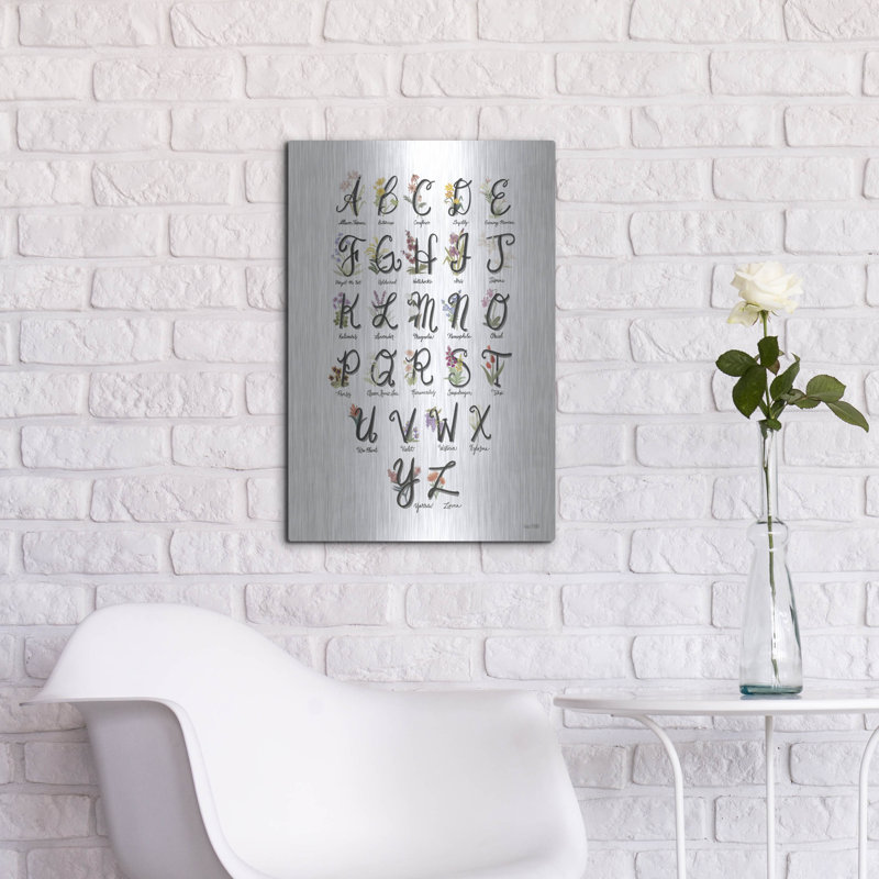 «Flower Alphabet In White» par House Fenway, H 24 po x l 16 po