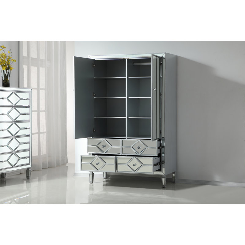 Armoire Bashaw, Argent argent