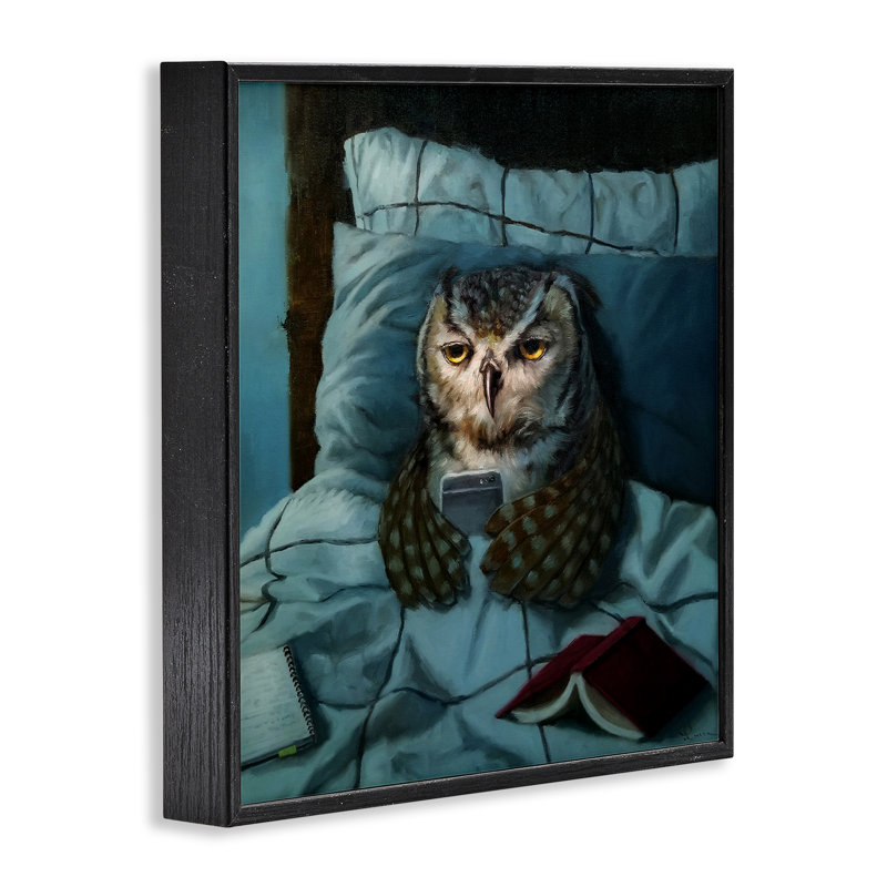 «Night Owl on Téléphone in Bed» par Lucia Heffernan - impression, H 12 po x l 12 po, Giclée encadrée noir minuit