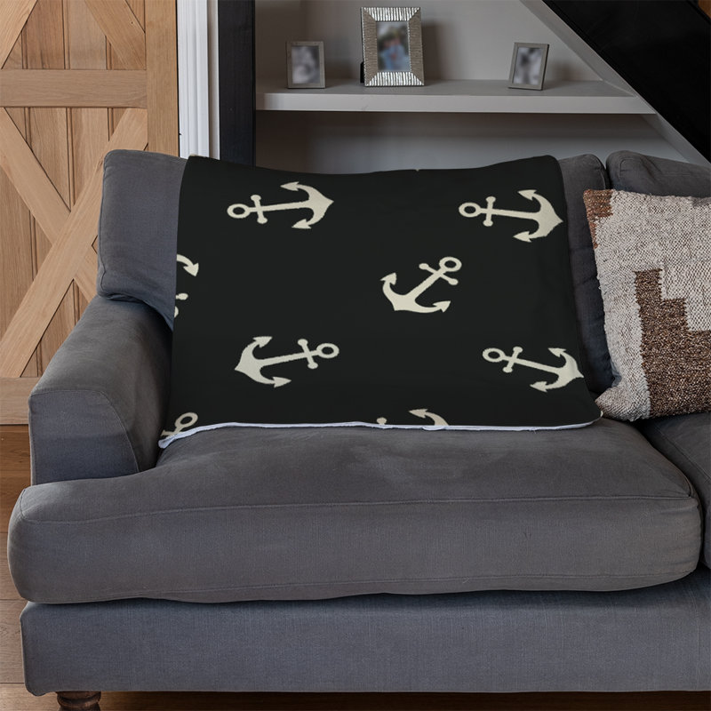 Quevedo Quilted Throw Blanket, Black