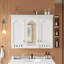 Armoire à miroir murale de 35 pouces avec tablettes réglables Charnières à fermeture douce Cadre en bois massif pour meuble-lavabo de salle de bain