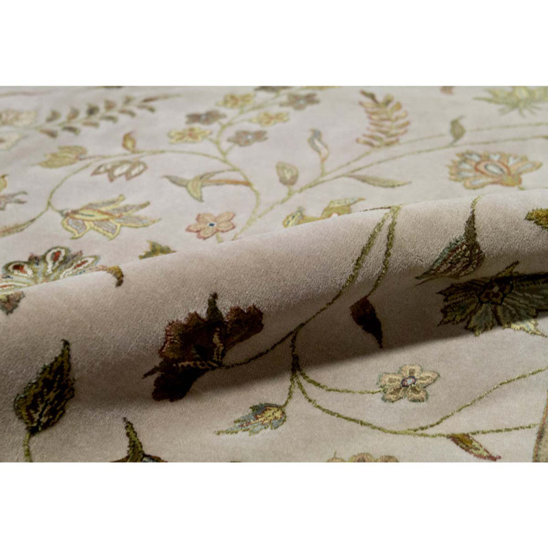 Hand Woven Wool Floral Area Rug