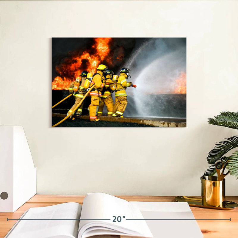 Pompiers en service, H 8 po x l 12 po