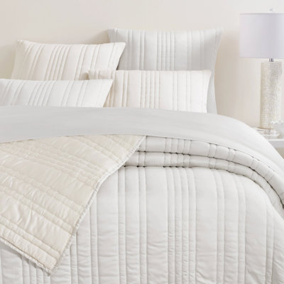 Blissful Bamboo Pearl/Silver Quilt