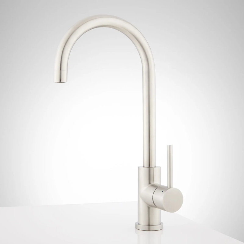 Robinet de cuisine à poignée simple avec accessoires Bullens