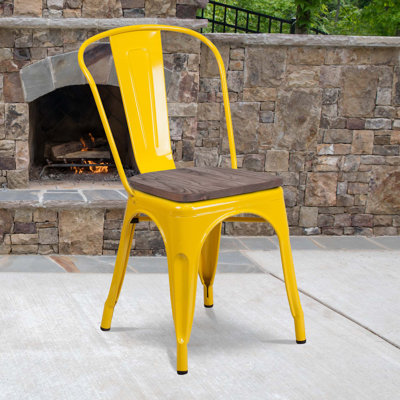 Chaise empilable en métal avec siège en bois Kewaunee