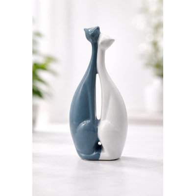 Figurines & Sculptures
