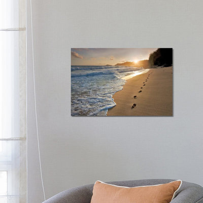 Footprints on the Sand 1 Piece Wall Art on Canvas