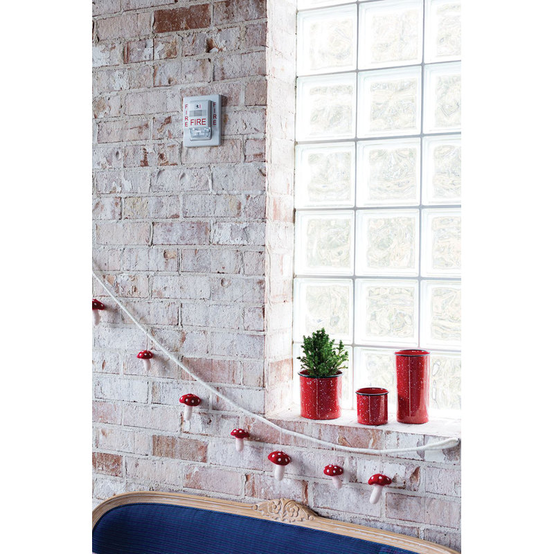 72' Red Chain Novelty Garland