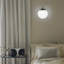 Applique à bras 1 lumière en acier inoxydable noir moderne avec boule en verre laiteux