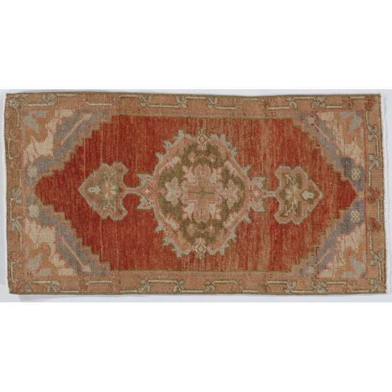 Wool Area Rug in Red