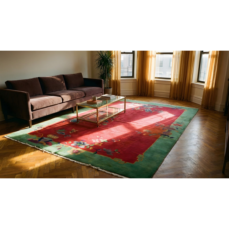 Tapis à poils longs en laine douce rouge à motif floral antique