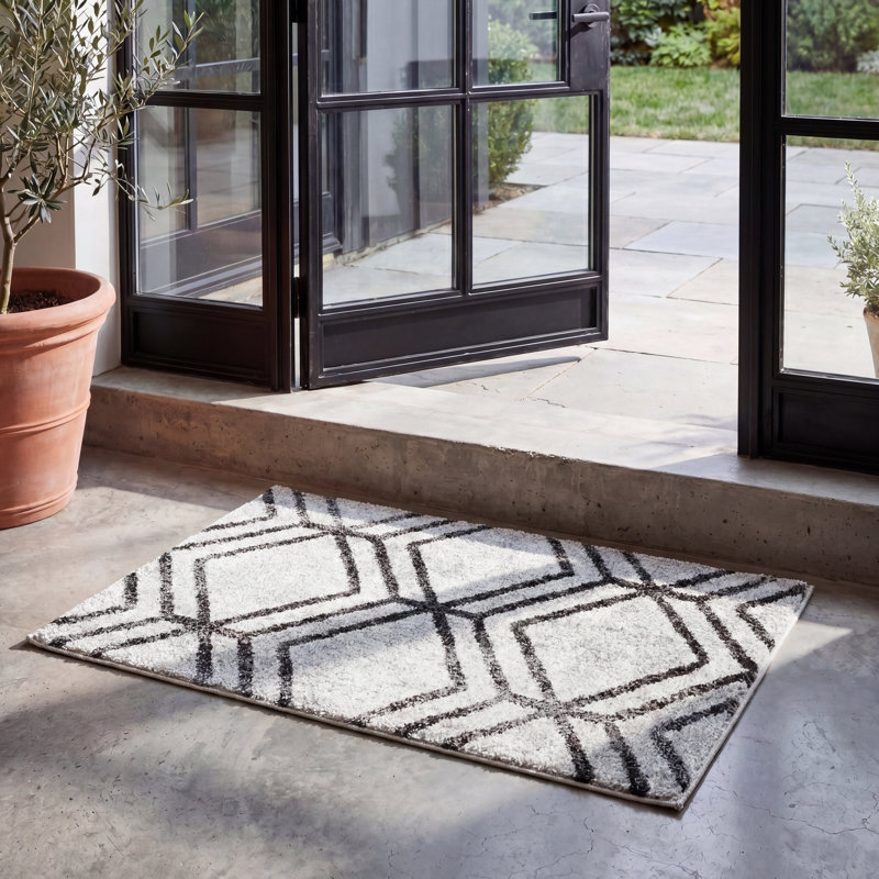 Wyckhoff Performance Geometric Rug, Rectangle 2'6" x 4'